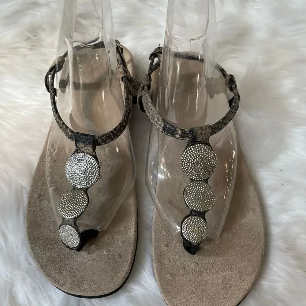 Vionic Gray& tan snake skin prints Tstrap thong sandals silver tone acce…